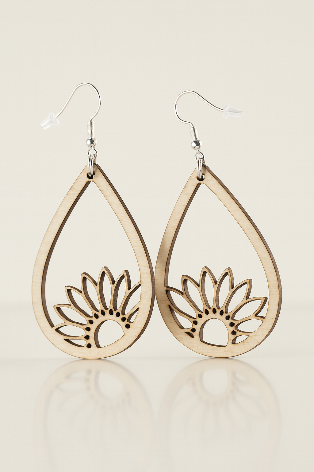 Leichte Holzohrringe aus 2mm Pappelsperrholz – handgefertigt & gelasert – Boho, Tropfen, Blätter, Blumen & geometrische Designs