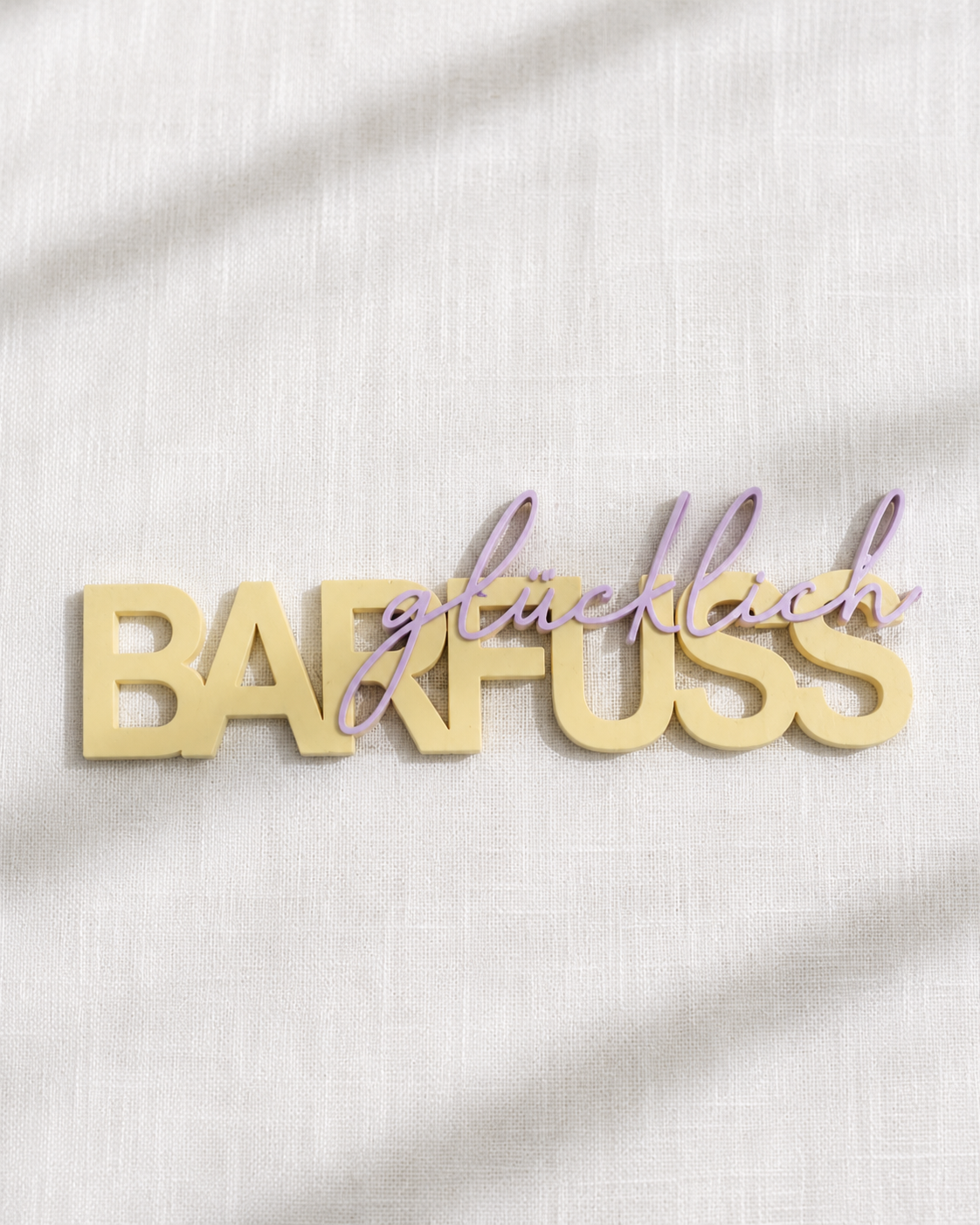 Barfuss glücklich – 3D-Schriftzug als Wohndeko & Geschenkidee