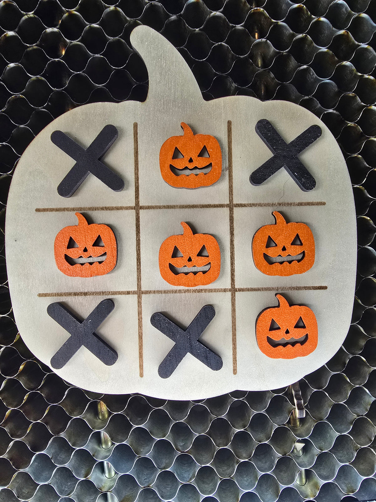 Halloween-Partyspiel aus Sperrholz, handgefertigt in Sehlem