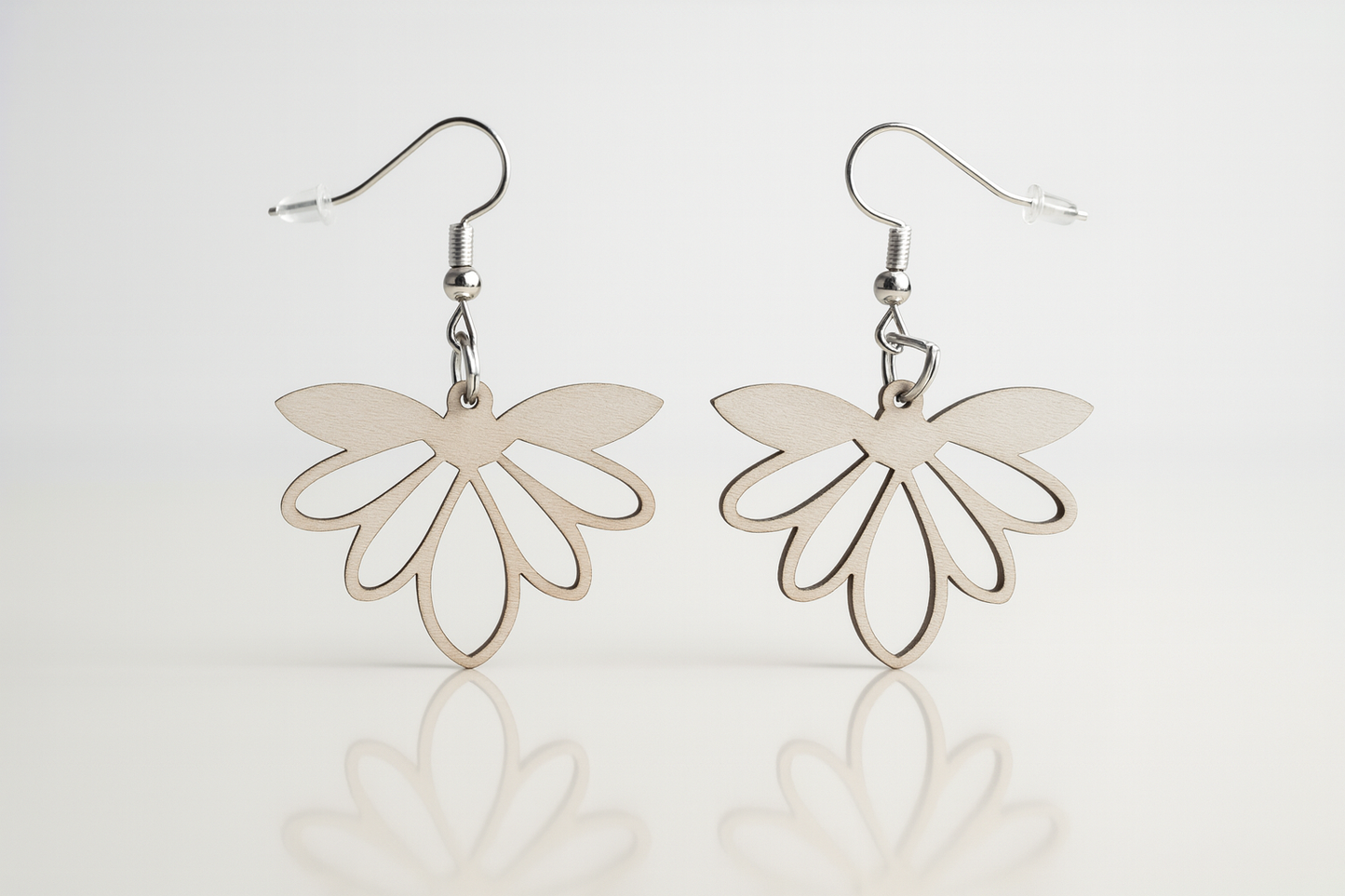 Leichte Holzohrringe aus 2mm Pappelsperrholz – handgefertigt & gelasert – Boho, Tropfen, Blätter, Blumen & geometrische Designs